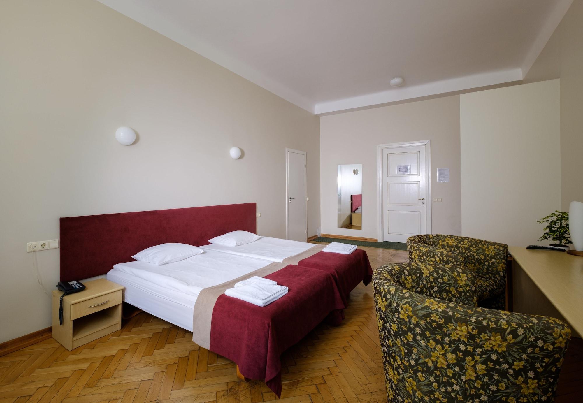 Hotel Metropolis Kaunas Ngoại thất bức ảnh