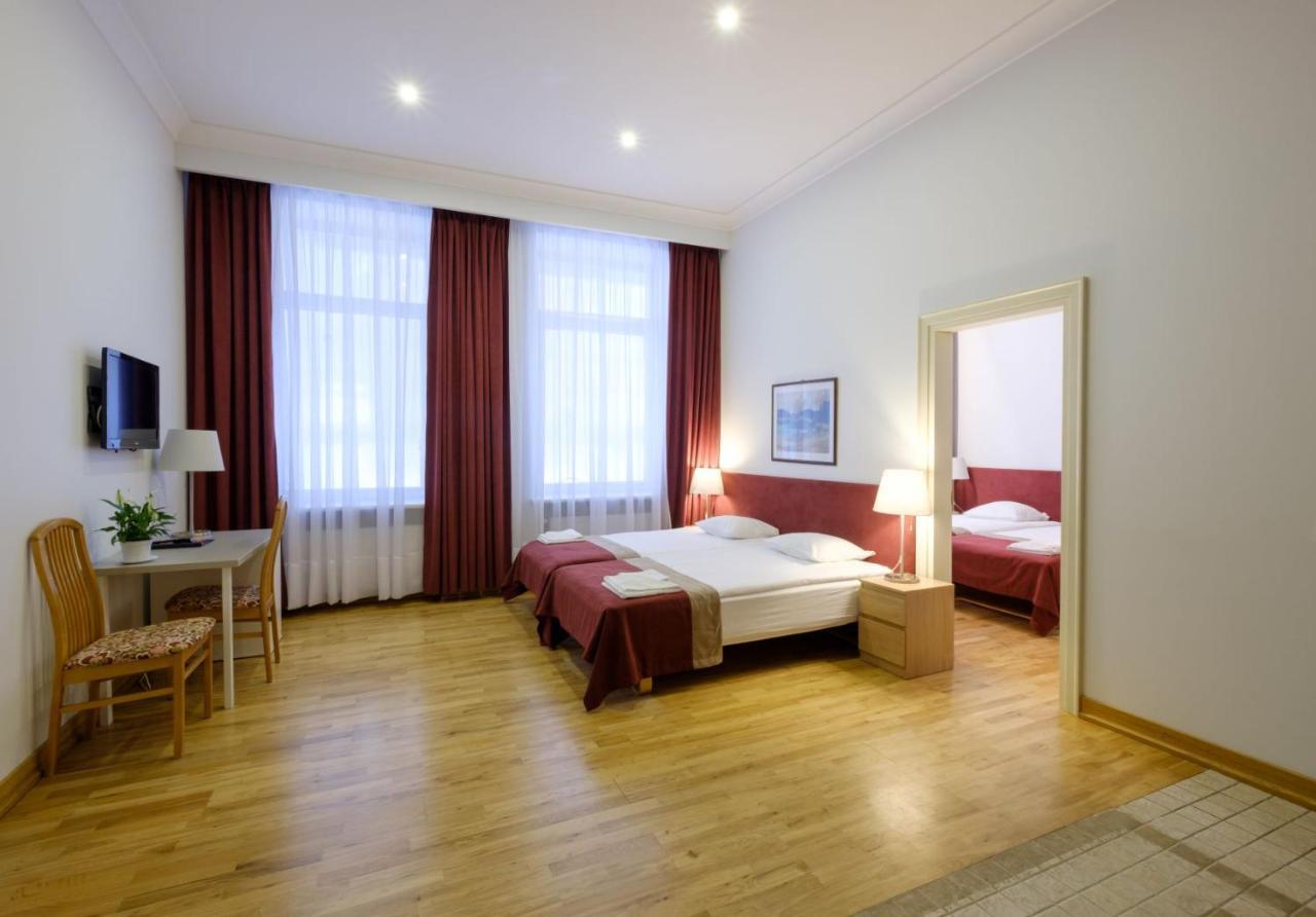 Hotel Metropolis Kaunas Ngoại thất bức ảnh